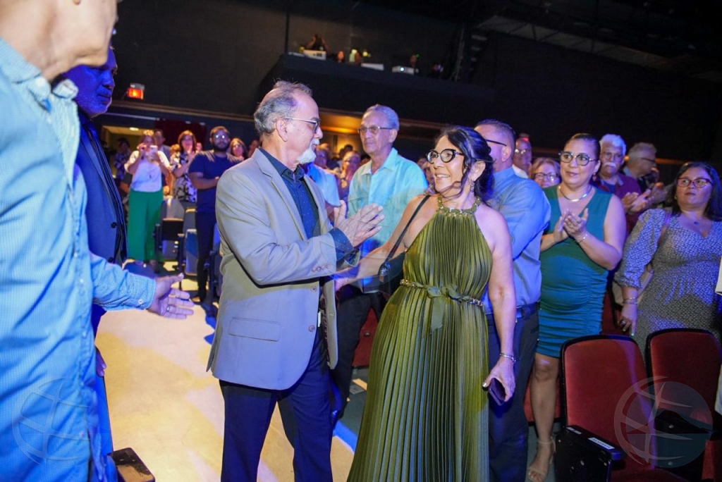 NoticiaCla Conocido musico Ivan Jansen reconoci pa su ’contribucion