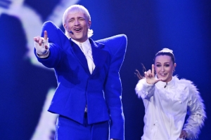 Hulanda a cualifica pa final di Eurovisie Song Festival, pero no a permitie entrena awe 