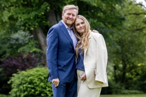Famia Real a presenta nan session di foto pa zomer 2024