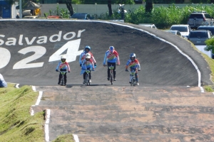 Speedworx BMX Team Aruba a gana premio den competencia na El Salvador 