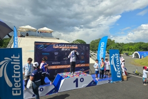 Speedworx BMX Team Aruba a gana premio den competencia na El Salvador 