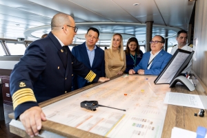 A.T.A.: Yate luhoso World Explorer Cruise ta haci su prome bishita na Aruba