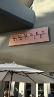 Grupo di prensa e experencia un Sunset Grille ‘transforma’ na Hilton Aruba  