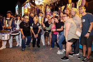 A.T.A. a honra Massive Brass Band pa ta e.o. representa Aruba internacionalmente 