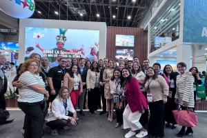 Aruba ta fortalece su presencia durante feria turistico di ANATO 2025