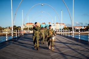 Seis Arubiano entre 15 di Caribe a gradua pa soldad di Caribe Hulandes  