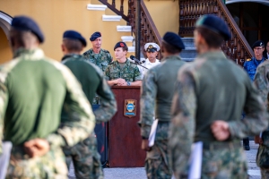 Seis Arubiano entre 15 di Caribe a gradua pa soldad di Caribe Hulandes  