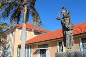 OM: Ex minister Besaril sospecha di malversa hopi placa di gobierno