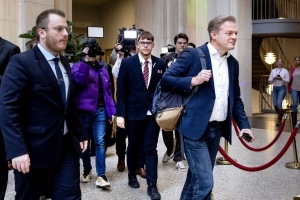 Gabinete Schoof ta den crisis pa plan di defensa di UE   