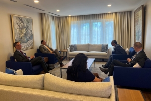 Gobernador Boekhoudt a ricibi Consul General a.i. di Merca 