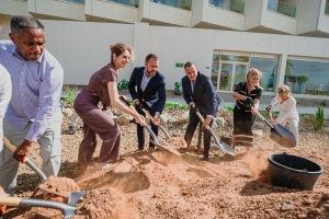 Iberostar Beachfront Resorts a presenta su Shoco Boulevard