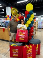 Ganadora di Op=Op Aruba su campaña di aniversario a disfruta di AWG 600 na productonan gratis