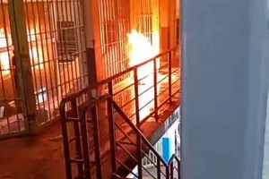 A re-establece orden den prizon na St Maarten despues di candela  