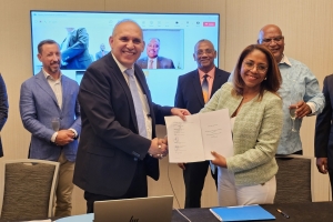 SETAR ta firma contract cu Aquatel pa extension di CELIA pa Corsou