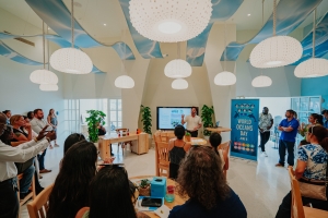 Iberostar ta lansa “Aula di Lama”: Un espacio educativo dedica na sostenibilidad y ecosistemanan marino na Aruba 
