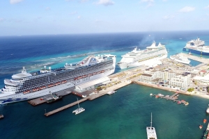 Top ehecutivonan di crucero ta e siman aki na Aruba