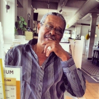 Conocido periodista Johnny ‘Django’ Simmons a bay sosega