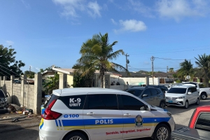 Polis a detene adulto mayor di 70 aña pa posecion di droga