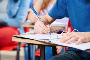 Gobierno ta anuncia aumento pa e.o. subsidio escolar 