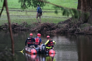 E cantidad di morto pa motibo di inundacion di Texas a pasa 100