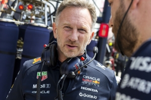 Hefe di ekipo di team di Formula Uno di Max Verstappen retira per direct!  