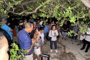 Grupo grandi di piscador y amigo a bin hunto pa reza pa piscadornan perdi