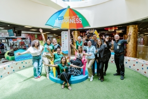 Aeropuerto di Aruba a lansa campaña pa pasaheronan 'Win Your Way to Happines'
