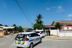 Polis a tene inval, detene homber di 70 aña bendiend cocaina  