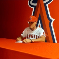 Arubianonan Kendrey Maduro y Tyric Kemp ta firma cu ekiponan di grandes ligas baseball  