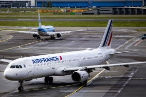  KLM ta sufri perdida di 2 miyon euro, y Air France ta haci ganashi   