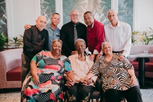 Hilton Aruba a celebra 66 aña di aniversario: A honra tur pionero di hospitalidad