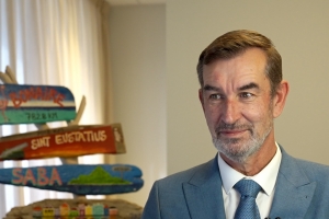 Secretario di estado van Marum ta yega Aruba otro siman pa su prome bishita 