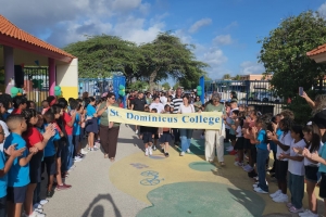 Cu excepcion di algun, scolnan na Aruba a habri nan aña escolar awe 