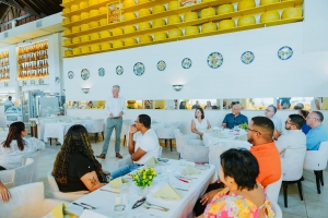 Aruba Bank a celebra Dia di Prensa cu un brunch special    