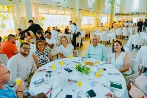 Aruba Bank a celebra Dia di Prensa cu un brunch special    
