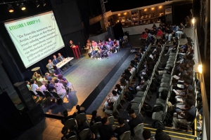 VNO (representacion di Hulanda) a organiza dia special pa mas di 180 studiante riba Prinsjesdag
