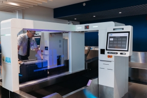 Aeropuerto ta introduci ‘Self Bag Drop’ den e sala di check-in pa Merca pa American Airlines prome  