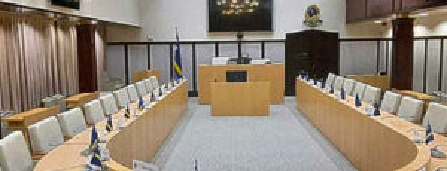 Na Corsou Parlamento kier fiha posicion y relevancia di Statuut den Reino