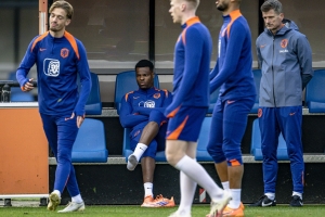  Hulanda por perde Dumfries contra Polonia, Koeman: ‘Awe nochi lo mi tuma desicion’