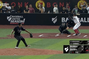 Aruba su ex pitcher estelar di grandes ligas Calvin Maduro pidi pa bira pitching Coach te na Dubai 