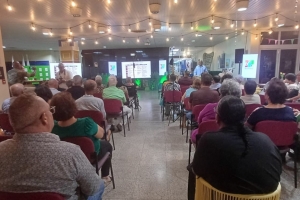 Hopi interes pa charla di Ramon Todd Dandaré tocante e textonan mas bieu na Papiamento