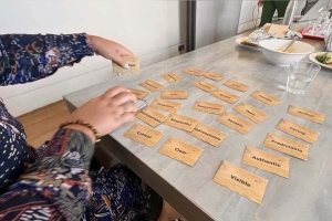 Na Corsou tin yamada pa un fondo di media independiente 