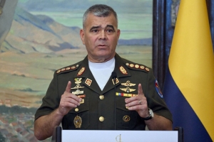 Sobrevuelo di avionnan di combate: Padrino Lopez ta denuncia intento di intimidacion for di Merca