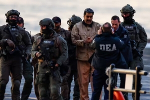 Nicolas Maduro a yega edificio di corte na New York den boei