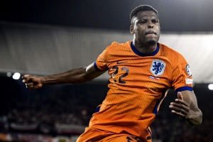  Dumfries ta comparti despues di ‘operacion inevitabel’ bon notisia pa rumbo Mundial