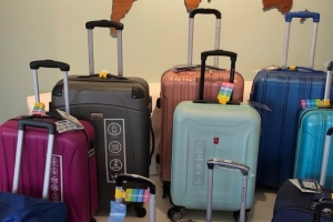  Ainda tin centenares di maleta cu a keda atras na Schiphol