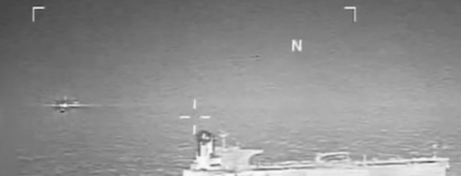 Tankero cu tabata staciona dilanti Aruba, a keda confisca ora cu e la drenta awa teritorial venezolano