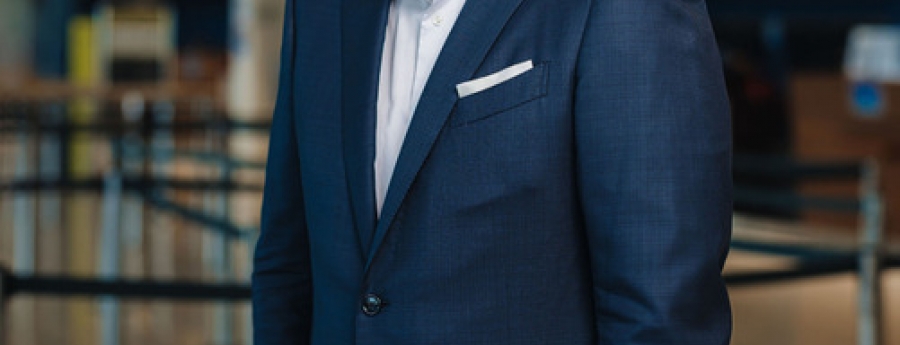 CEO nobo di aeropuerto Reina Beatrix a cuminsa traha oficialmente 