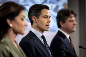 Gabinete Jetten ta bin cu plataforma di crecemento economico Caribeño