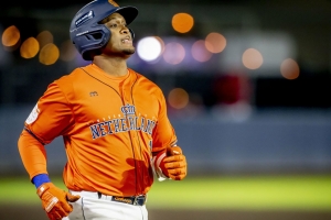 Pelotero profesional Jonathan Schoop ta sigui deteni na Corsou 